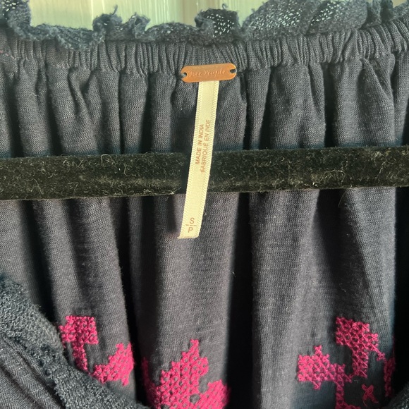 Free people Persuasion V-Neck Top size S - Picture 7 of 8